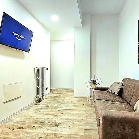 Big, Bright And Chic Terrace Flat 볼로냐