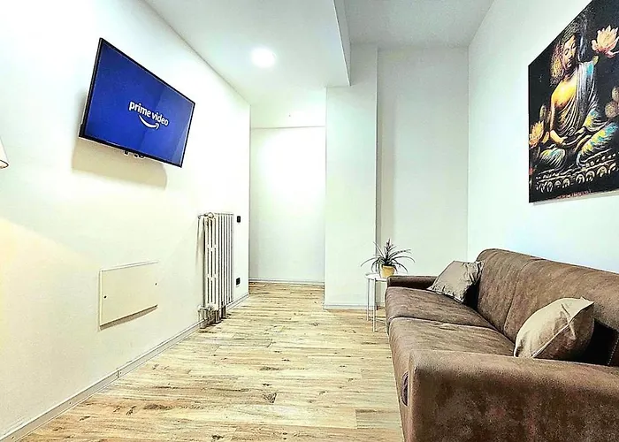 Big, Bright And Chic Terrace Flat بولونيا