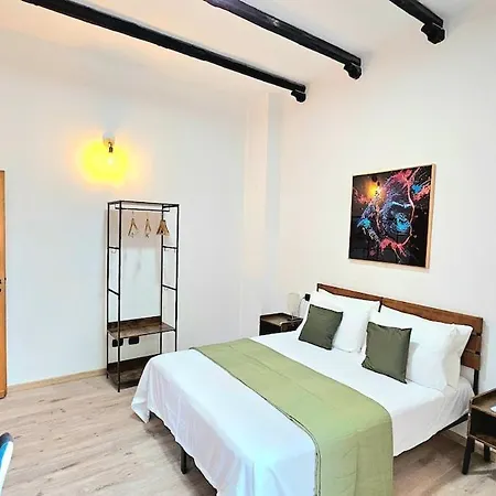 Apartamento Big, Bright And Chic Terrace Flat Bolonha